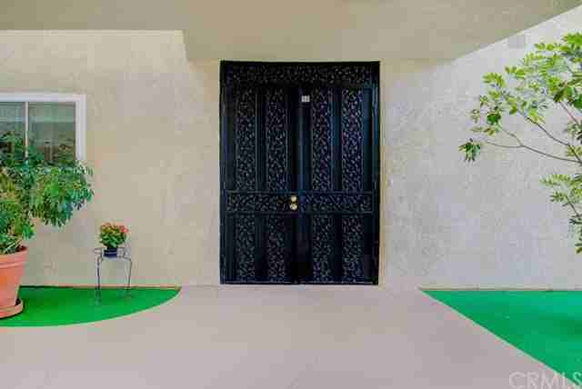 2394 Via Mariposa W - Photo 3 of 35