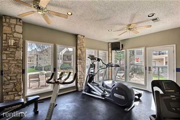 Bitters & 281 - Photo 3 of 13