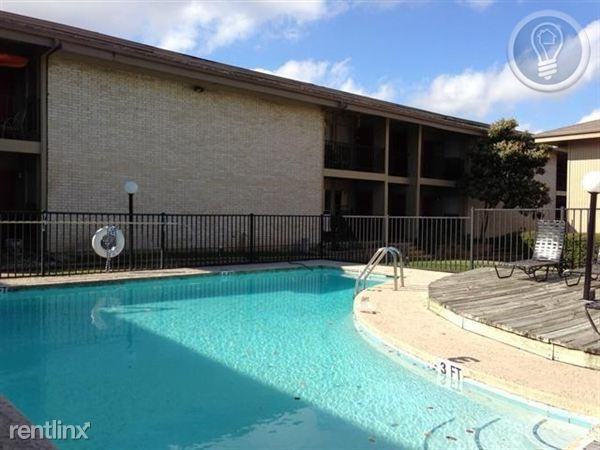 South Austin - Photo 2 of 4