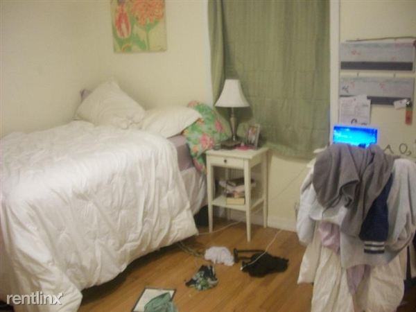 42 Anderson St - Photo 3 of 7