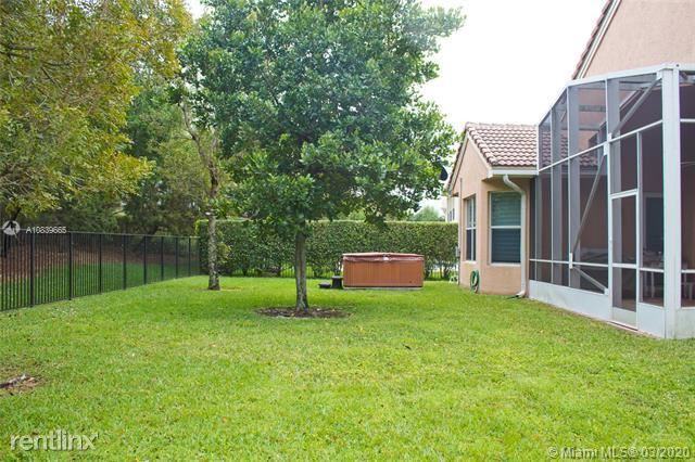 11049 Sunset Ridge Cir - Photo 3 of 7