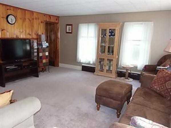 357 Main St #1 - Photo 3 of 6
