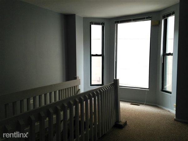 Clark St/Diversey - Photo 3 of 15