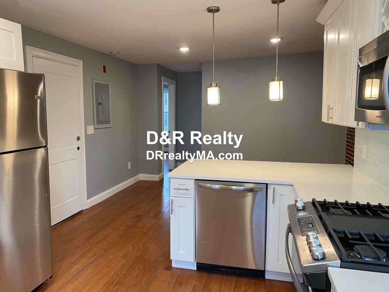 30 Chelsea Street 3 - Photo 2 of 18