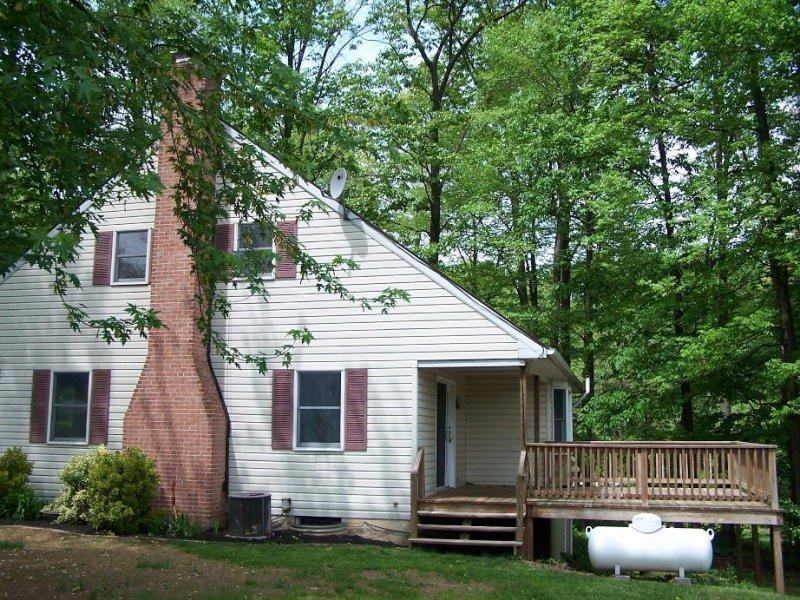 35 Echo Valley Dr - Photo 3 of 15