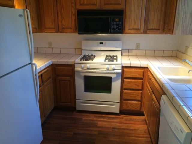 184 Westview Dr - Photo 2 of 11