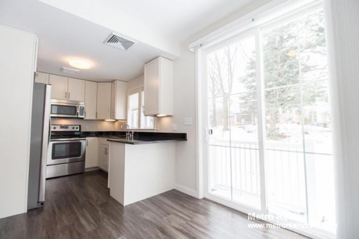 37 Cottage Park Ave. - Photo 2 of 15
