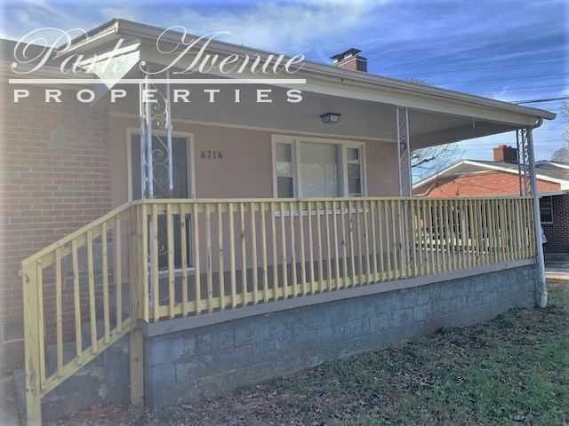 4714 Randall Street - Photo 3 of 10