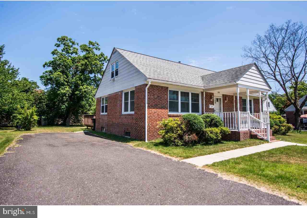 577 S 3rd St - Photo 2 of 21