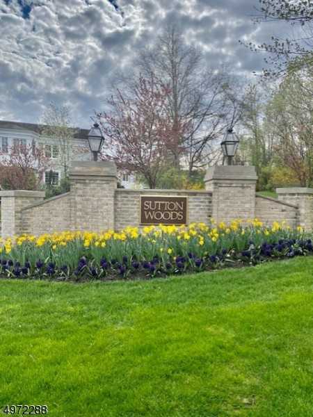 155 Terrace Dr - Photo 2 of 17