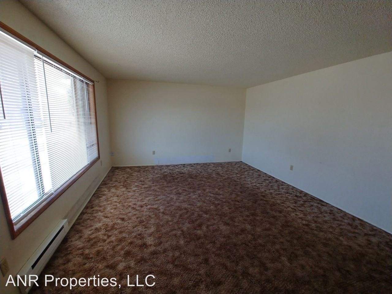 3842 & 3844 Hawthorne - Photo 2 of 15