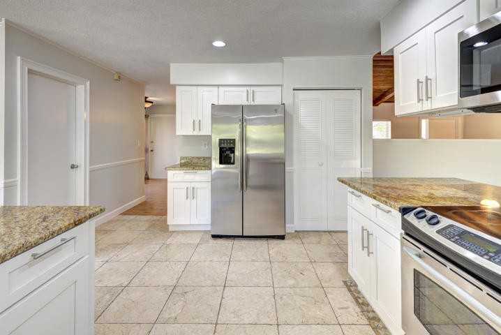 8251 Northwest 1st Street - Photo 3 of 8