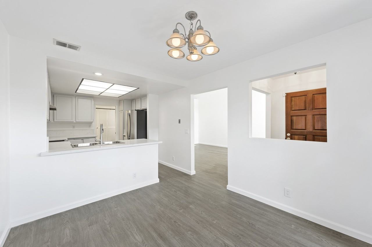 1828 Ashmeade Ct - Photo 2 of 18