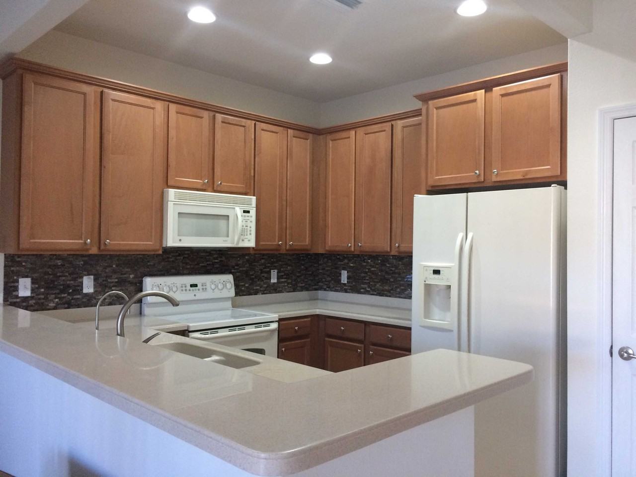 6853 46th Way North - Photo 3 of 9