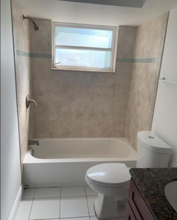 1916 Southwest 11th Street - Photo 3 of 3