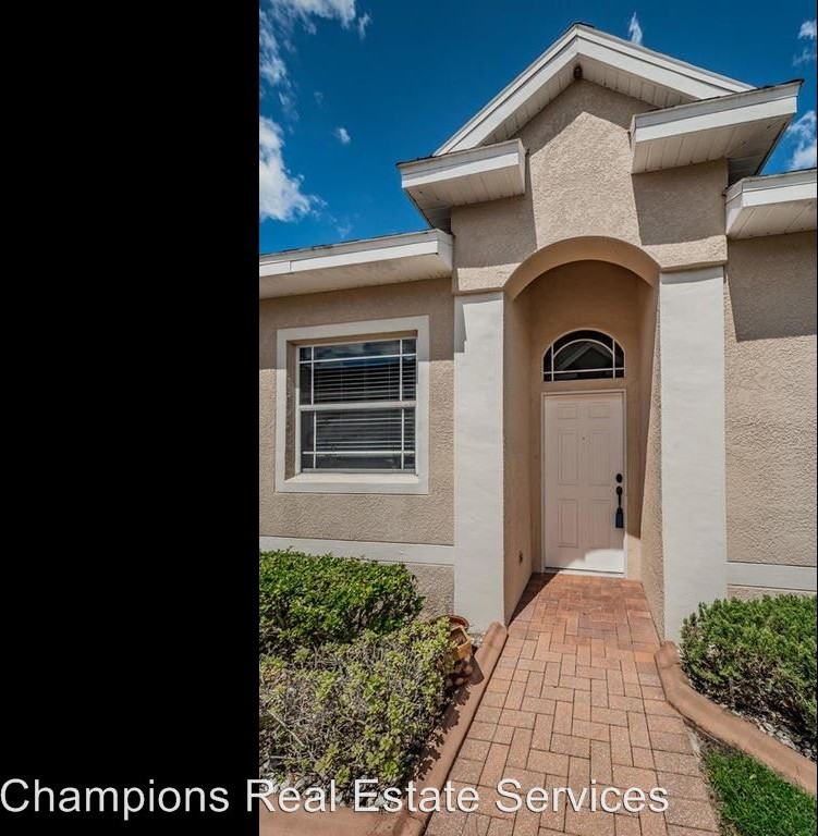 2536 Stanhope Dr - Photo 2 of 15