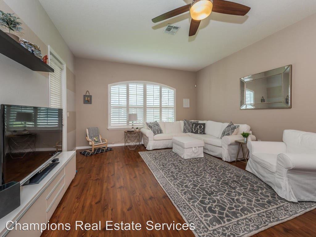 2536 Stanhope Dr - Photo 3 of 15