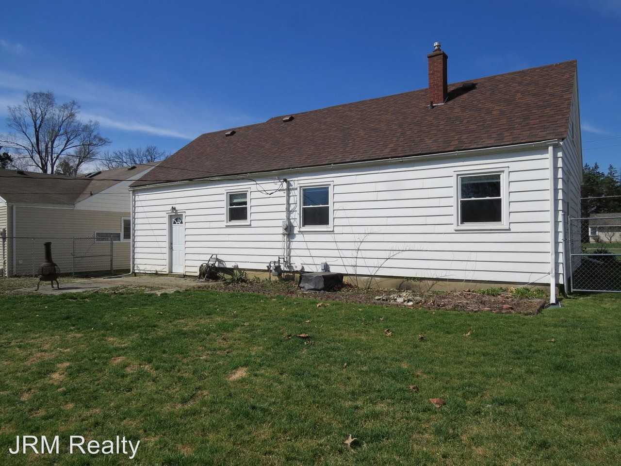 1823 Reckeweg Rd - Photo 2 of 14