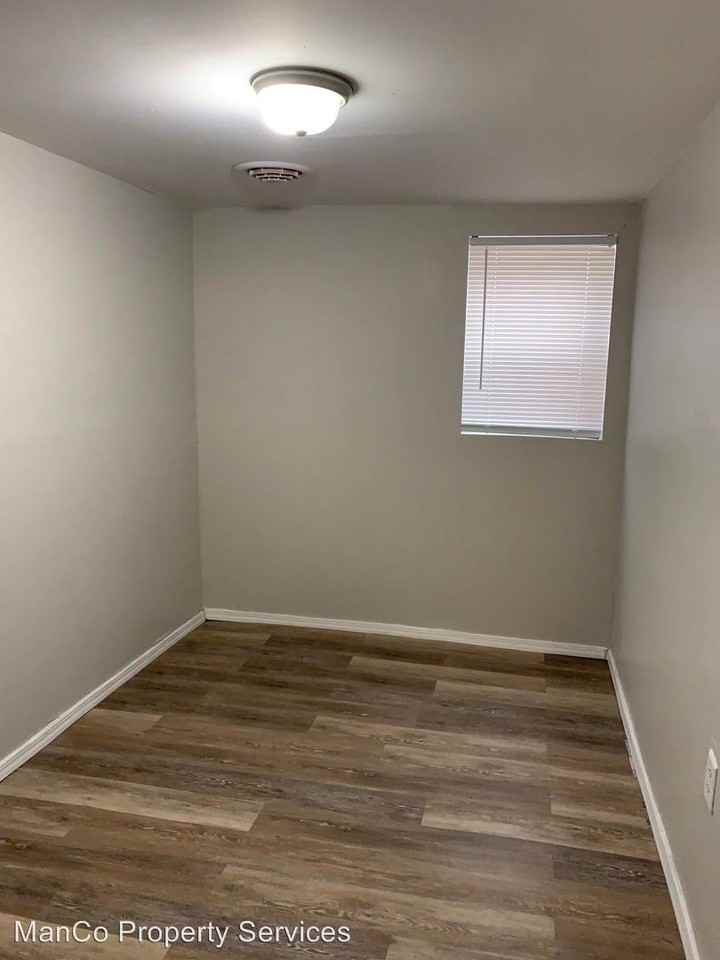 919 Elmhurst Rd. - Photo 3 of 20