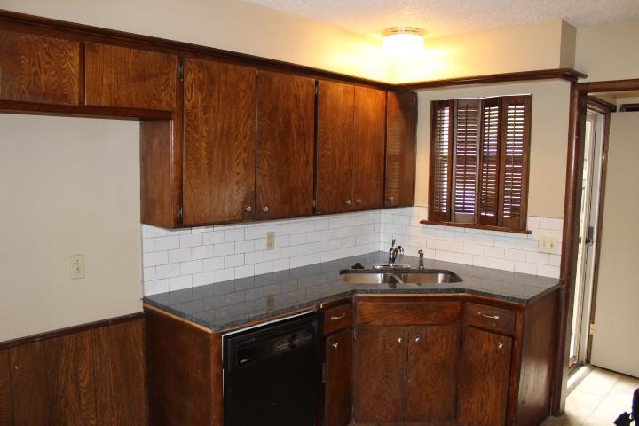 7520 Northwest 28th Street - Photo 4 of 14