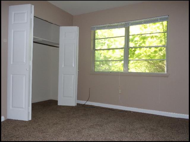 211 W I Ave - Photo 7 of 9