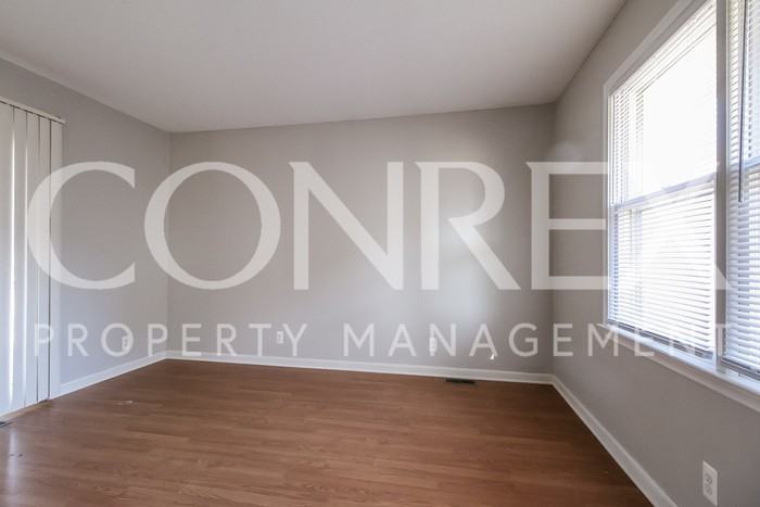 412 Northwest 78 Terrace - Photo 3 of 8