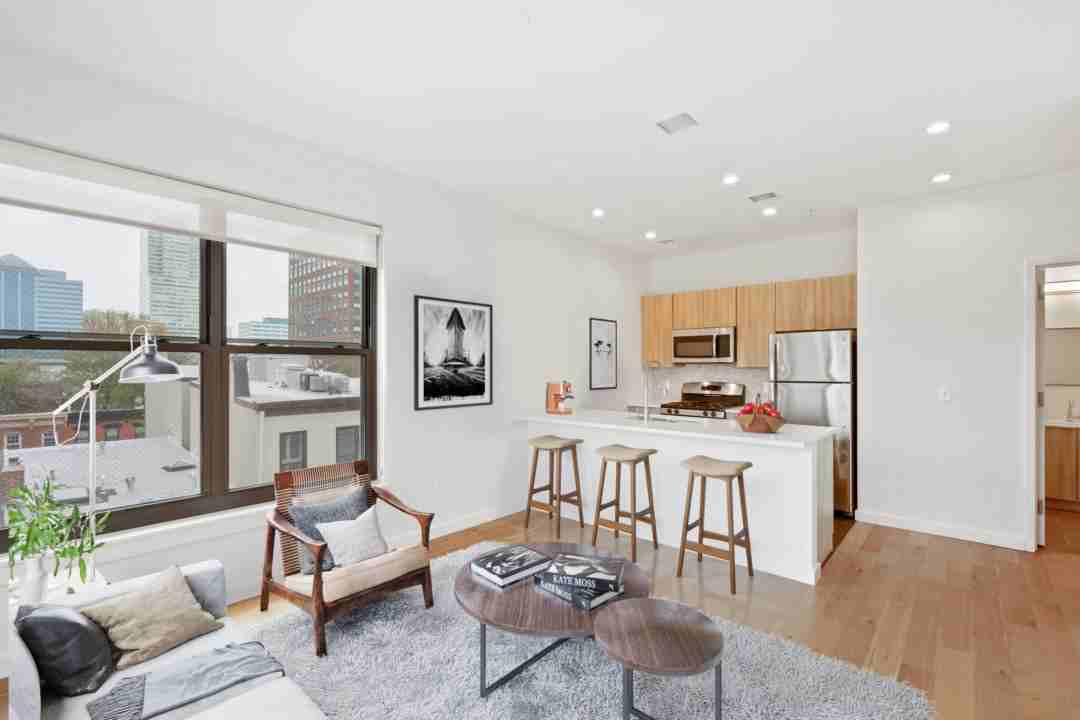 Park Francis - Photo 3 of 50