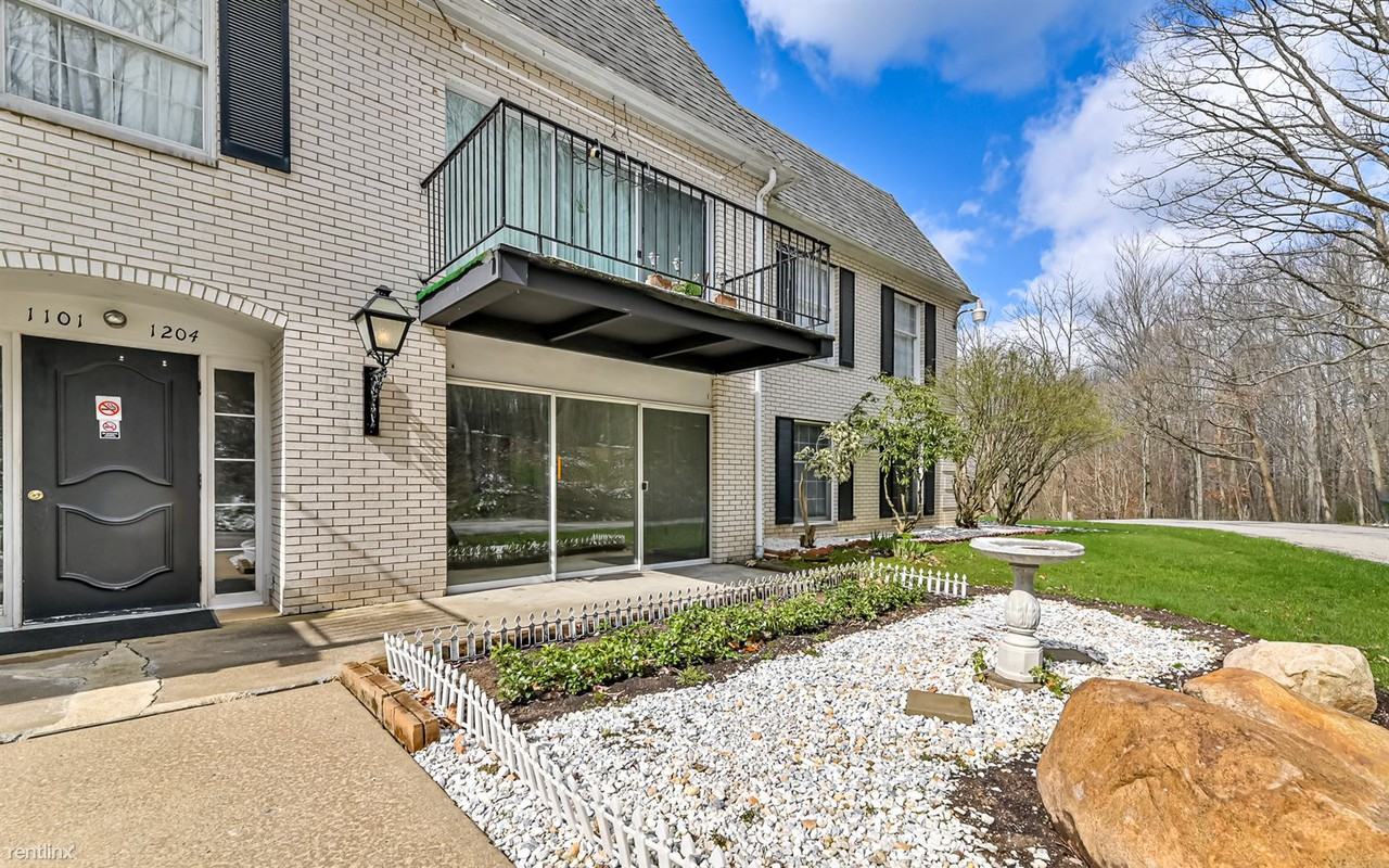 3000 Lakewood Dr - Photo 2 of 20