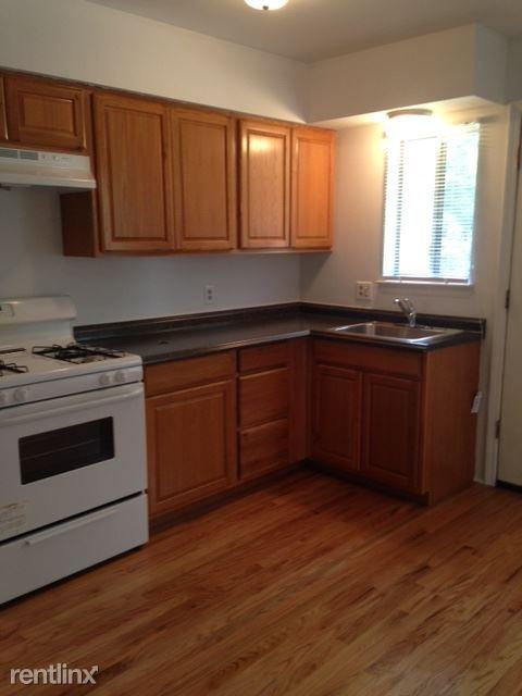 109 Cherry Court - Photo 3 of 10