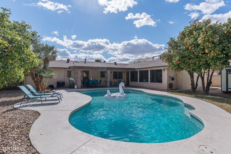 8520 E Turney Ave - Photo 2 of 23