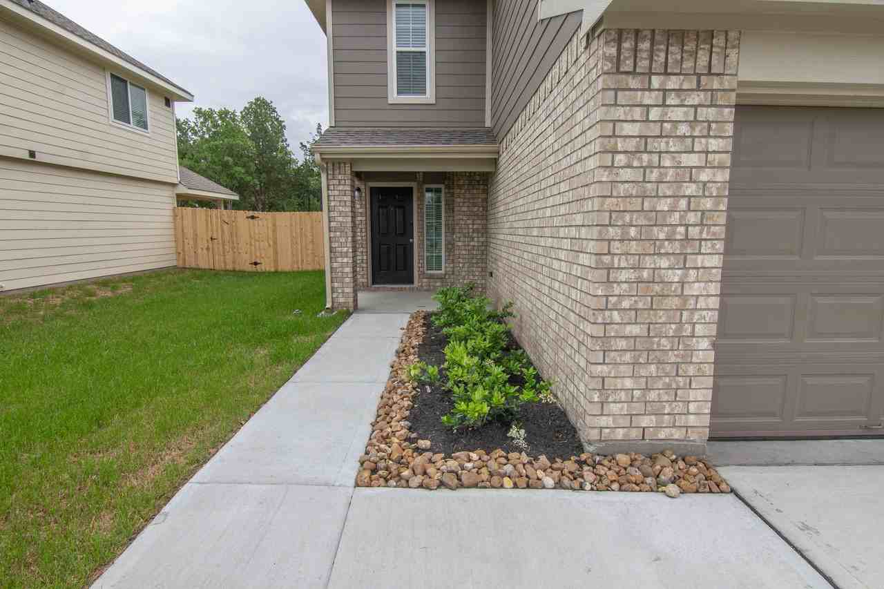 5722 Paseo Pl - Photo 3 of 7