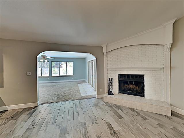 4250 Monteigne Dr - Photo 2 of 13