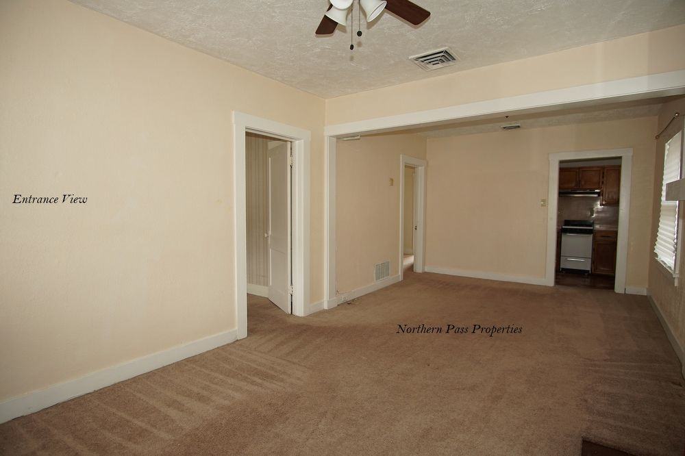 2818 Frankfort Ave - Photo 2 of 18