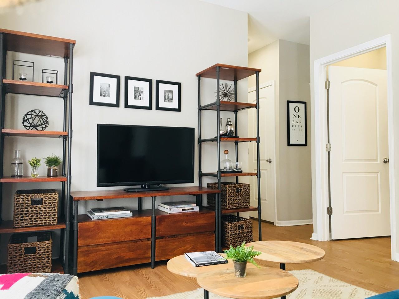 The Maynard at Elaine Place Apartments - Photo 7 of 8