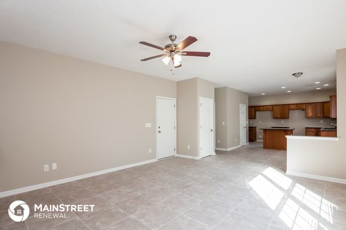 2728 Highland Park Drive - Photo 3 of 15