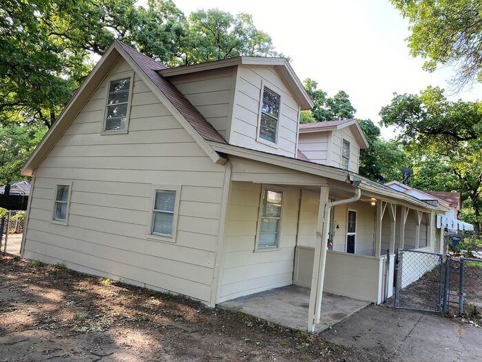 5209 Miller Avenue - Photo 2 of 15