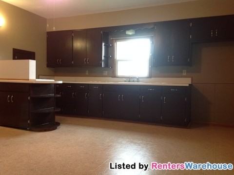 9020 190th St E - Photo 3 of 14