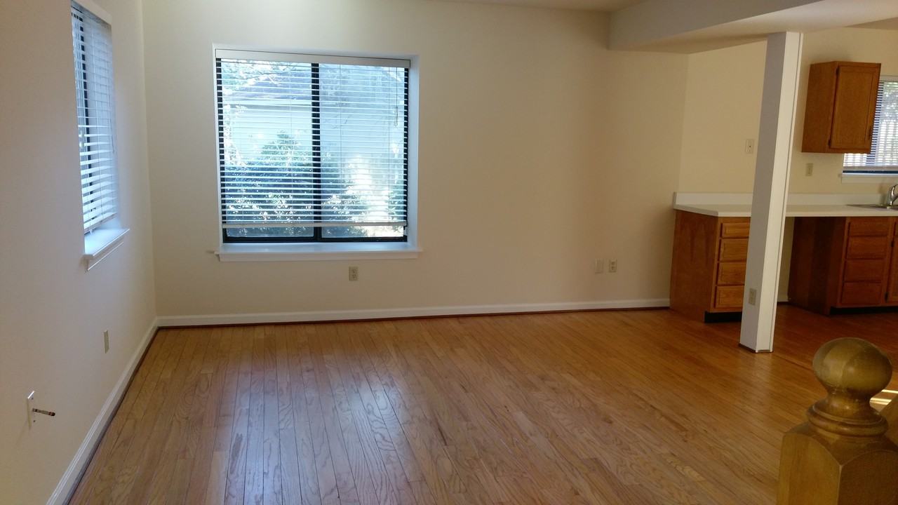 1706 Bent Tree Ct - Photo 2 of 18