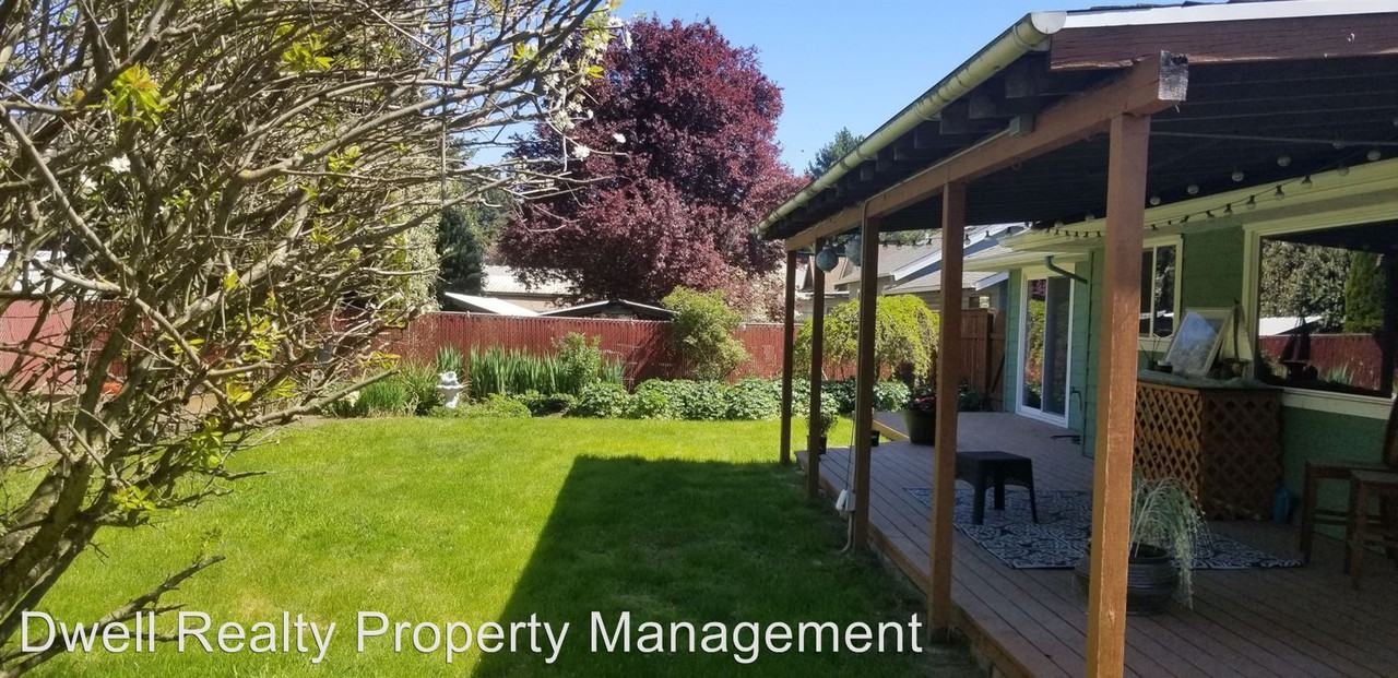 1009 N Winchell St. - Photo 3 of 24
