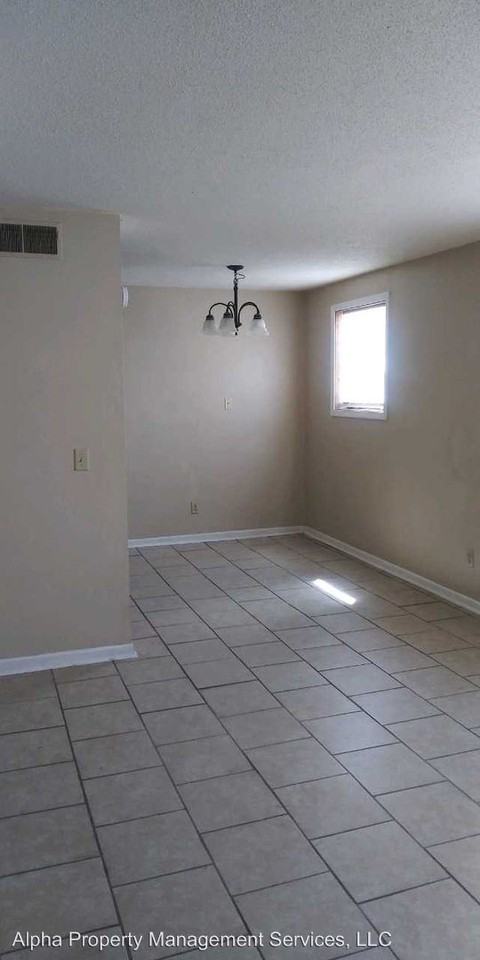 415 Windy Way - Photo 2 of 5