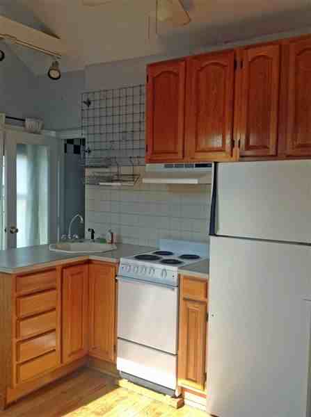 22 Armstrong Ave Fl 3 Apartments in Fox Point, Providence, RI 02903 Zumper