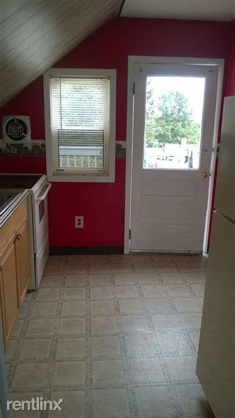 119 Tyler Dr - Photo 2 of 8