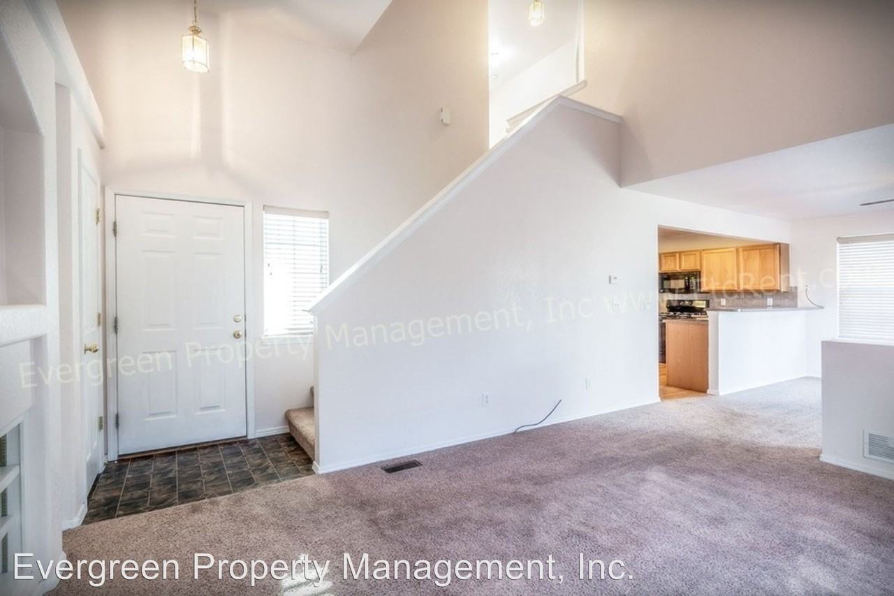 2226 Merlot Court - Photo 3 of 29