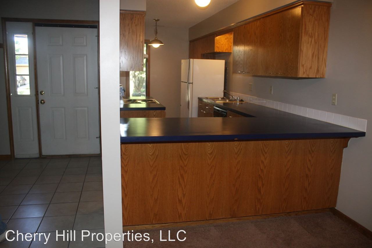 217-313 Glenview Dr. - Photo 3 of 18