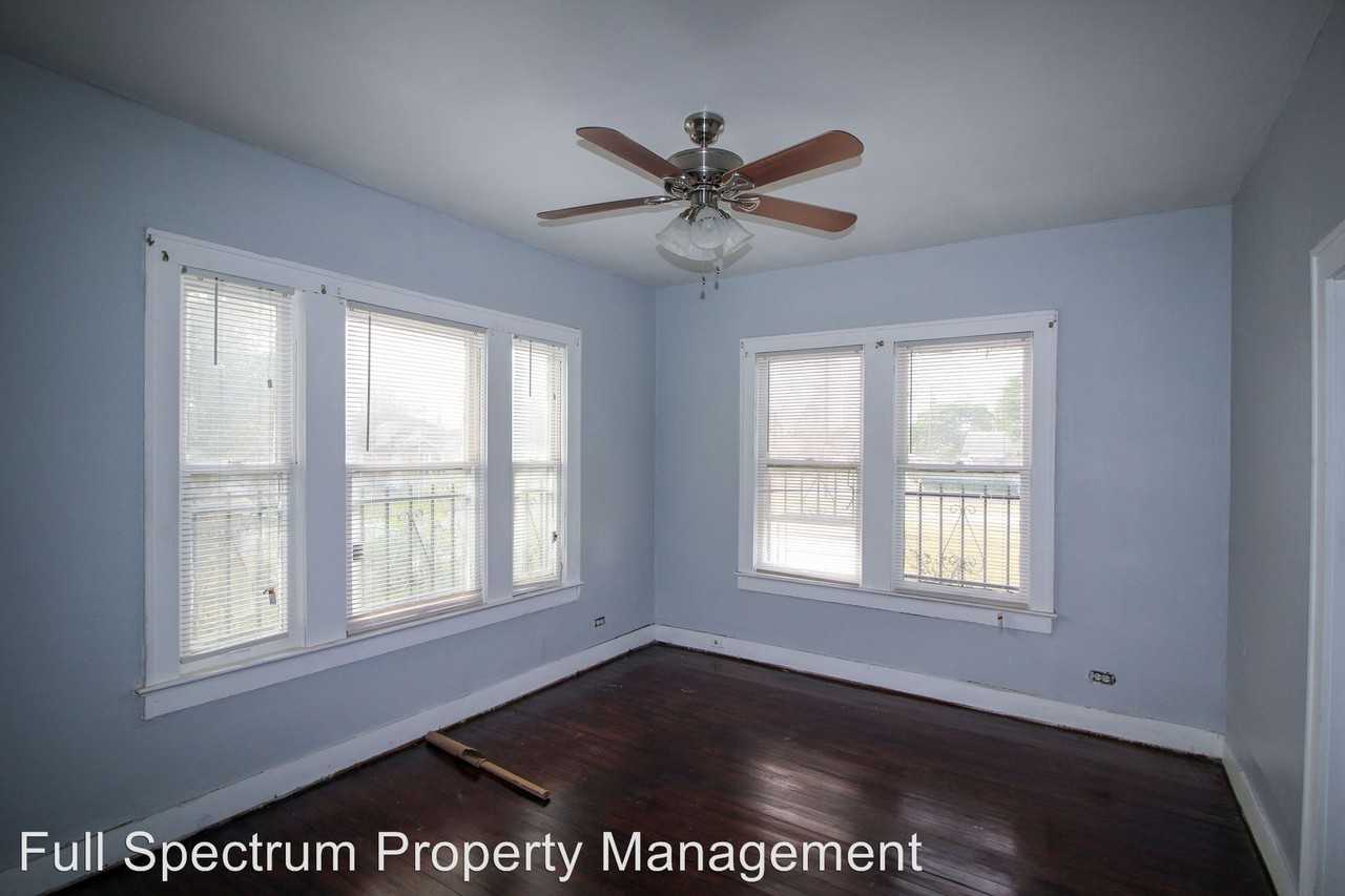 911 Virginia Blvd - Photo 2 of 15