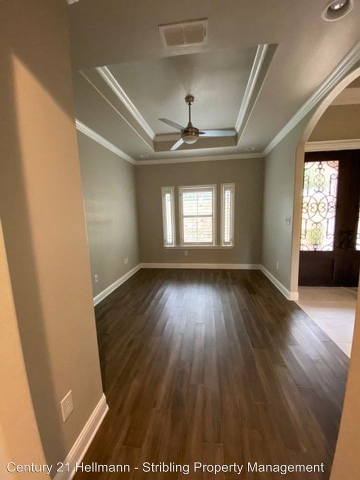 133 Tuscany Way - Photo 3 of 32