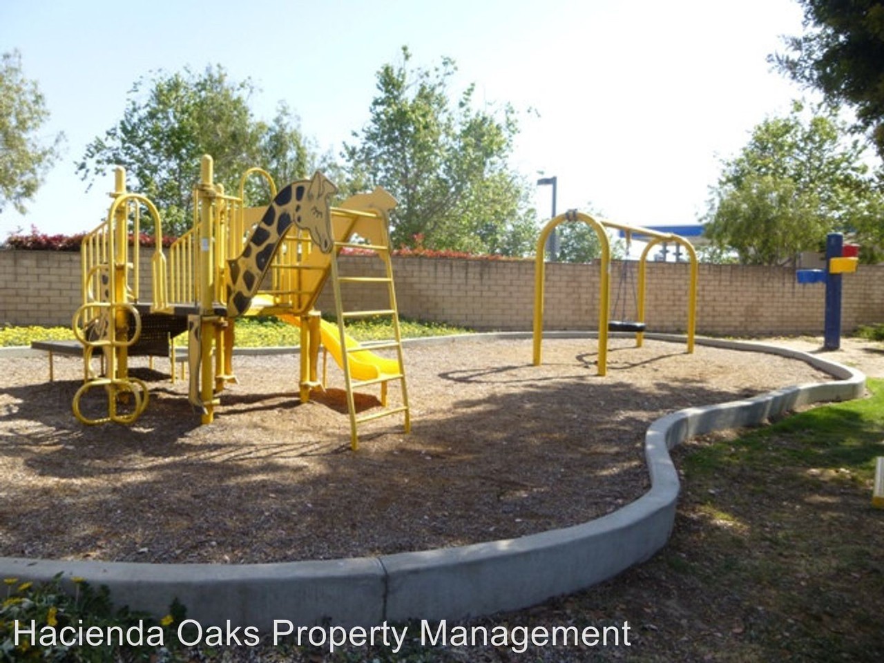 3400 Santa Maria Wy 103b - Photo 3 of 3