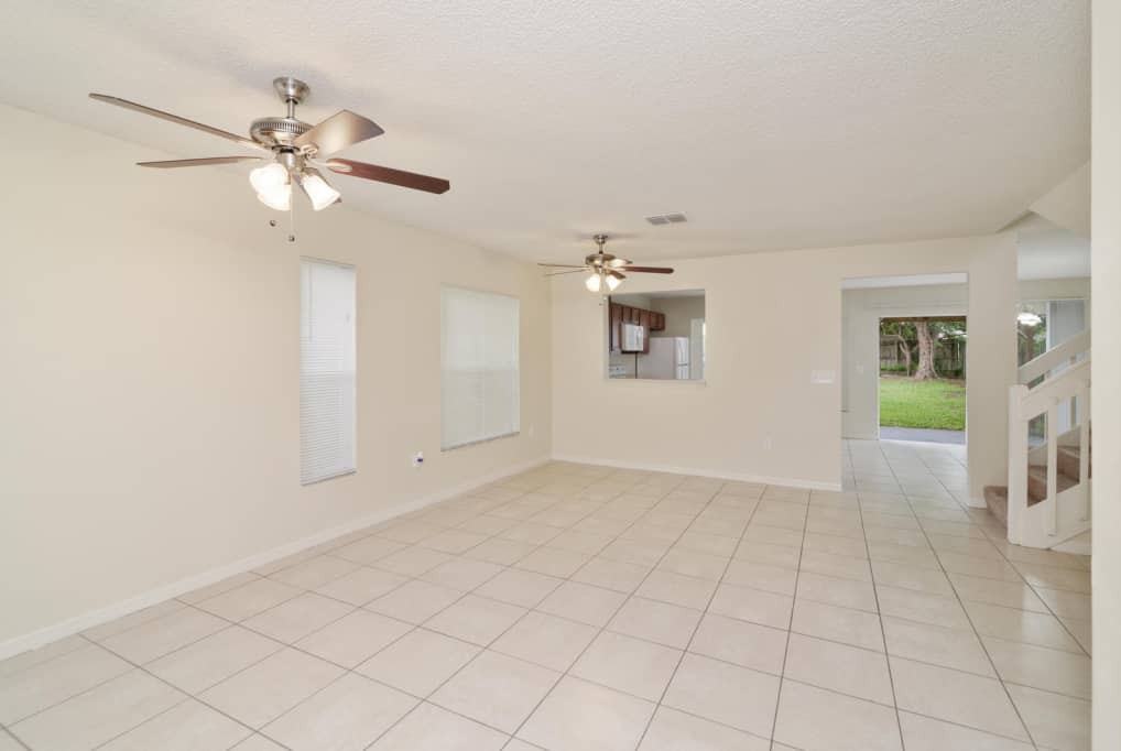 9428 Bud Wood St - Photo 2 of 12