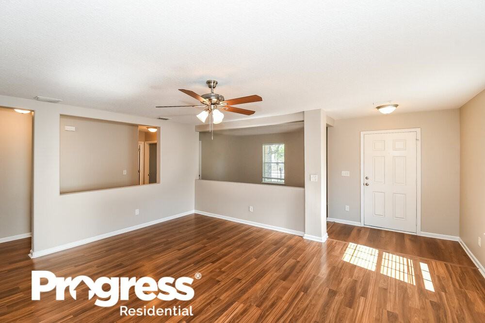 9726 Hazel Lake Dr - Photo 3 of 16