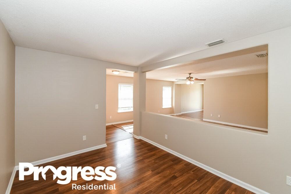 9726 Hazel Lake Dr - Photo 6 of 16